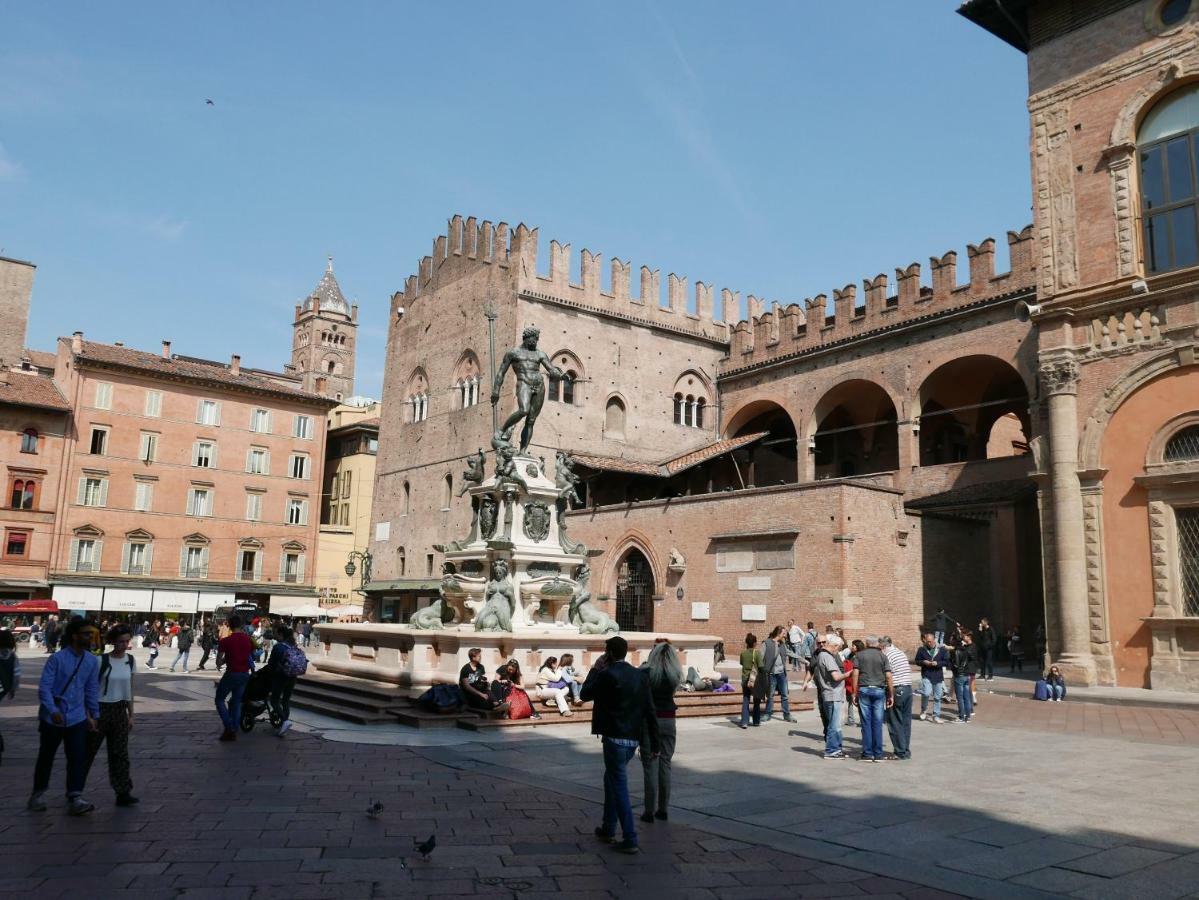 Travel Fiera Lejlighed Bologna Eksteriør billede