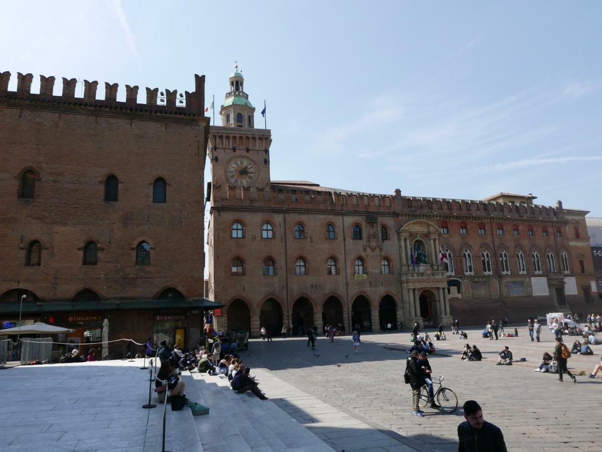 Travel Fiera Lejlighed Bologna Eksteriør billede